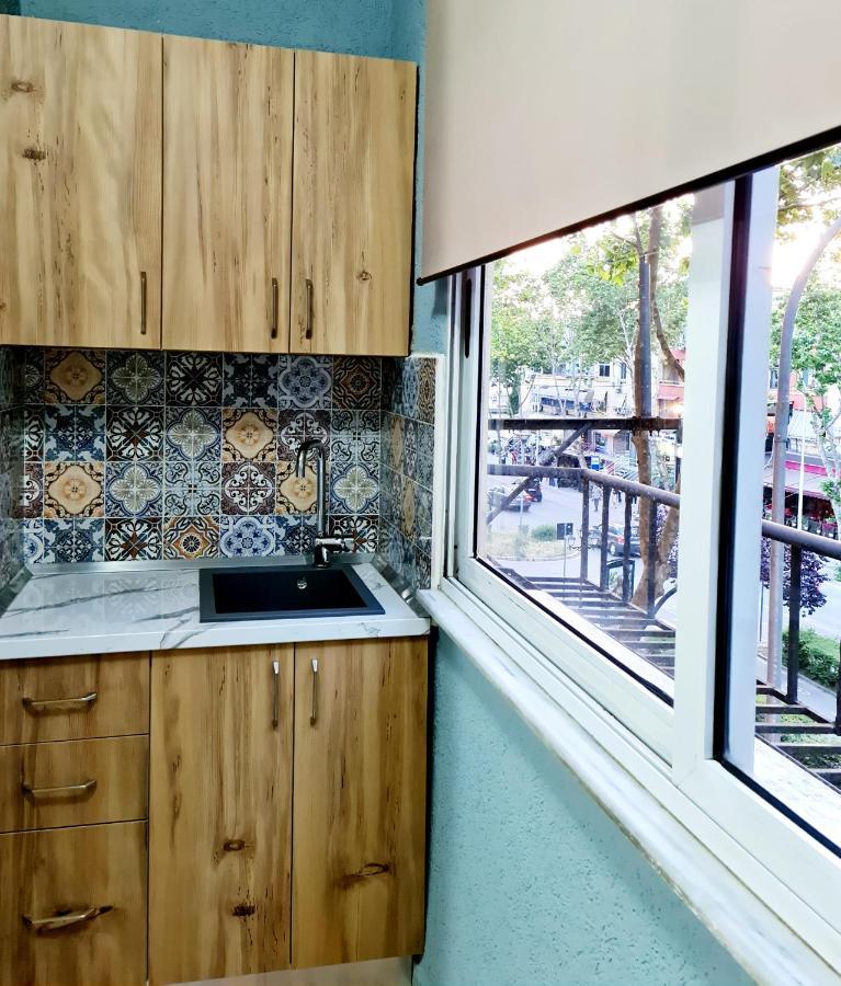 2V1 - 21 Dhjetori Am Apartamento Tirana Exterior foto